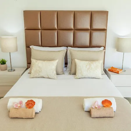Villa In Algarve With Private Pool Near Beaches Villa