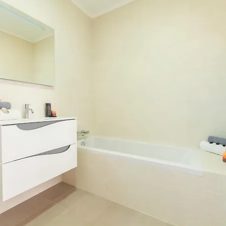 Villa In Algarve With Private Pool Near Beaches * Albufeira
