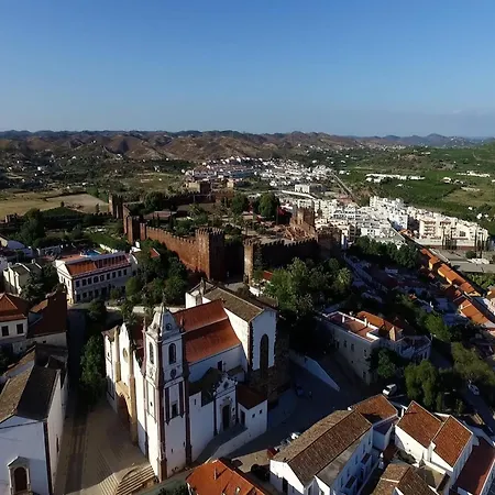 Villa In Algarve With Private Pool Near Beaches *