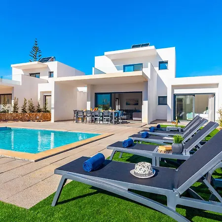 Villa Elegant Villa, Private Pool, Albufeira