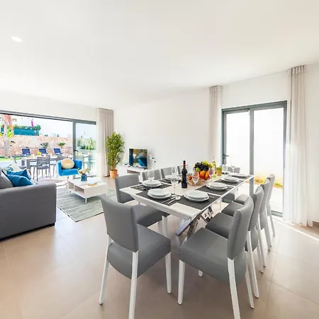 Villa Villa In Algarve With Private Pool Near Beaches *